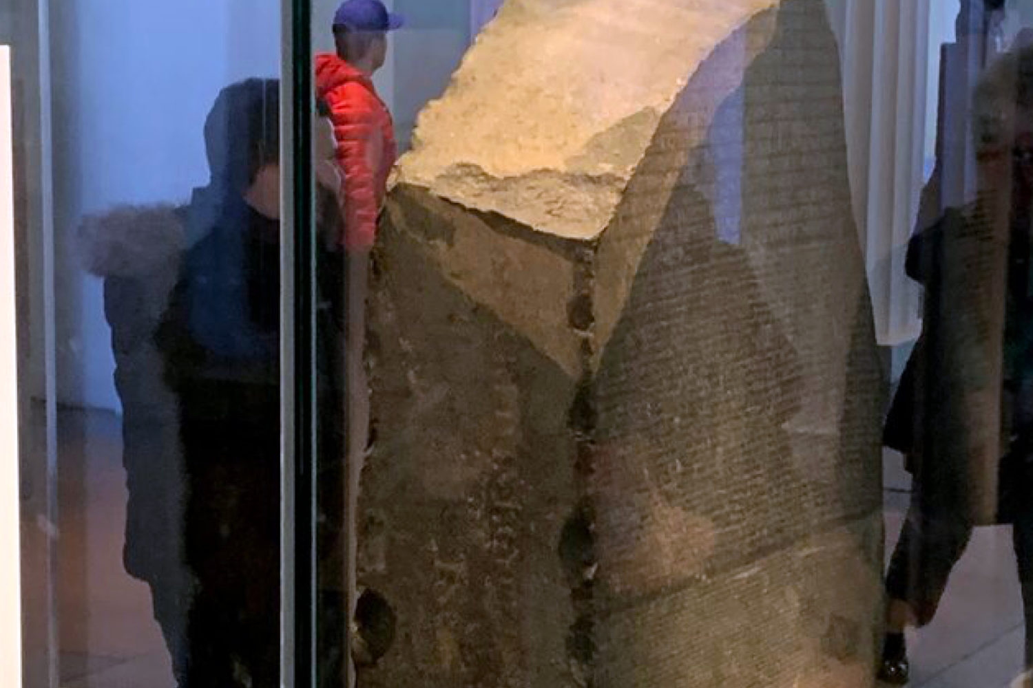 british museum private tour guide rosetta stone