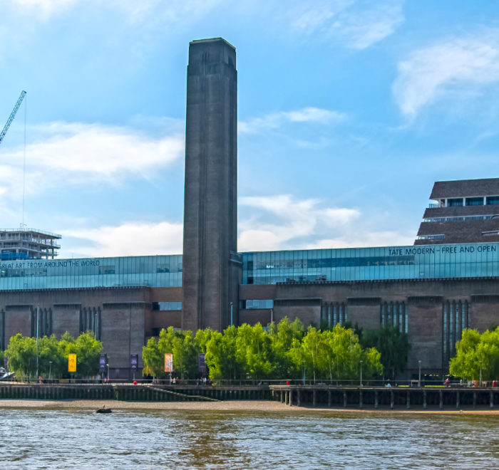 tate modern private tour guide exterior