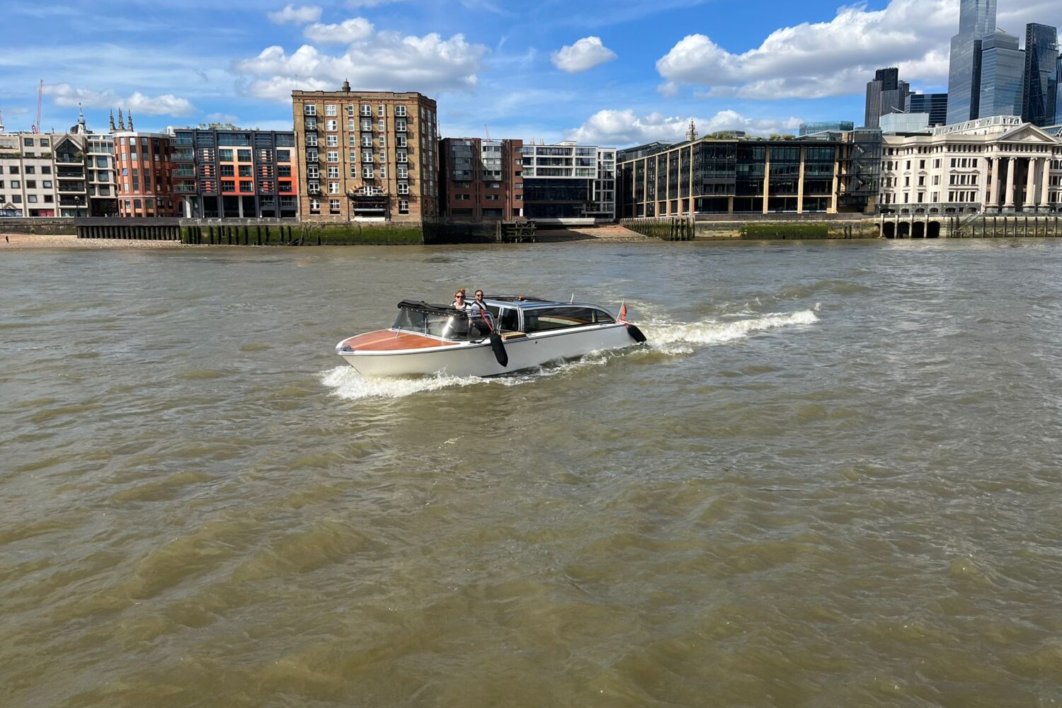 river thames private boat tour